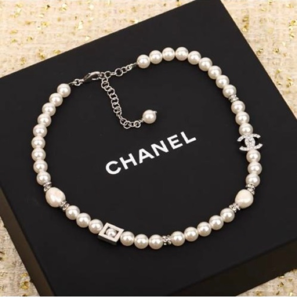 Chanel Pearled CC Logo Necklace in White Pearls